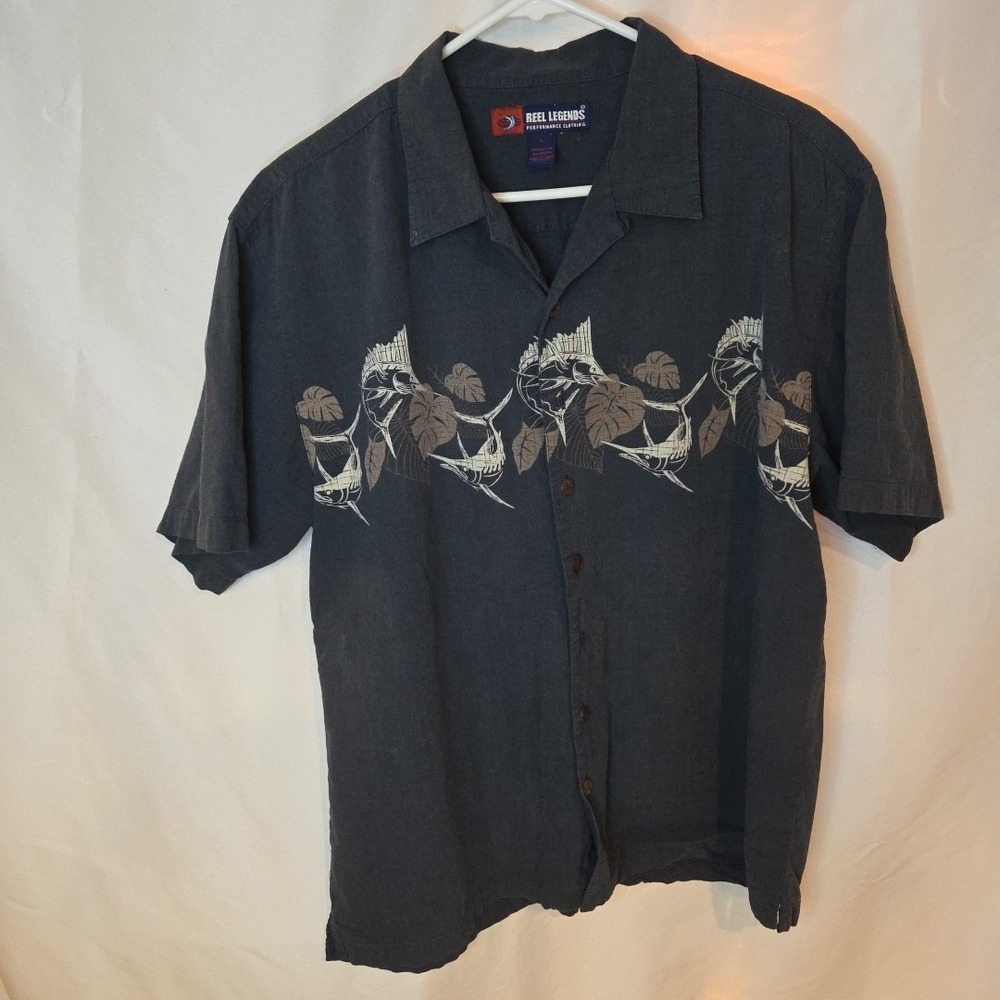 Reel Legends Performance Shirt Mens  Size L Fish Print Short‎ Sleeve Button Up